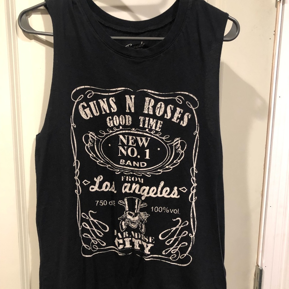 Guns and Roses tee